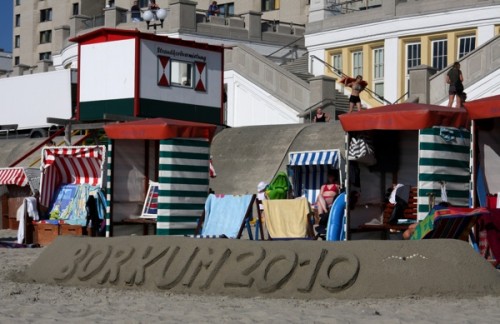 Borkum 2010 - So haben es einige Besucher in den Sand geschrieben.